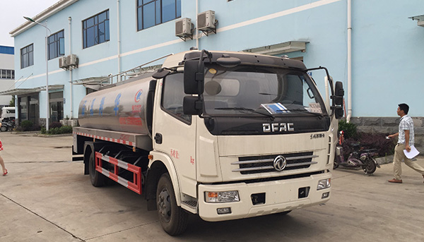 湖北程力國(guó)五多利卡鮮奶運(yùn)輸車(chē)質(zhì)量怎么樣